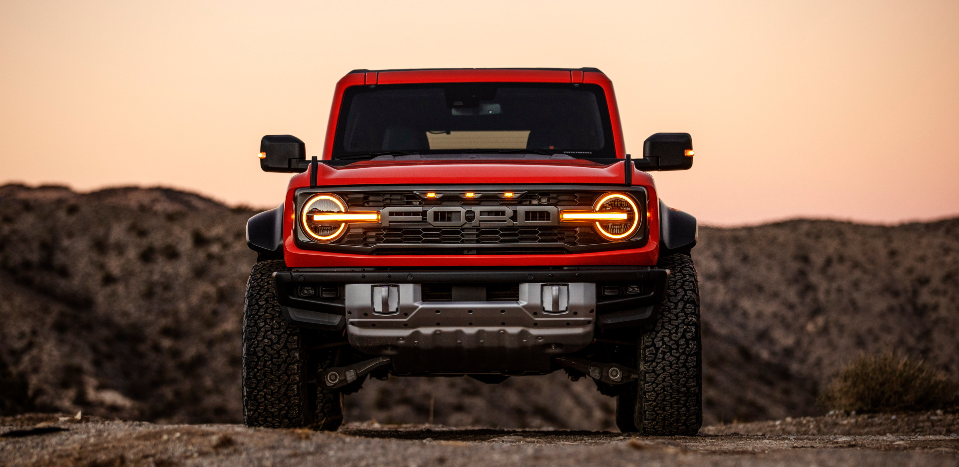 SMALL_2022 Ford Bronco Raptor_18